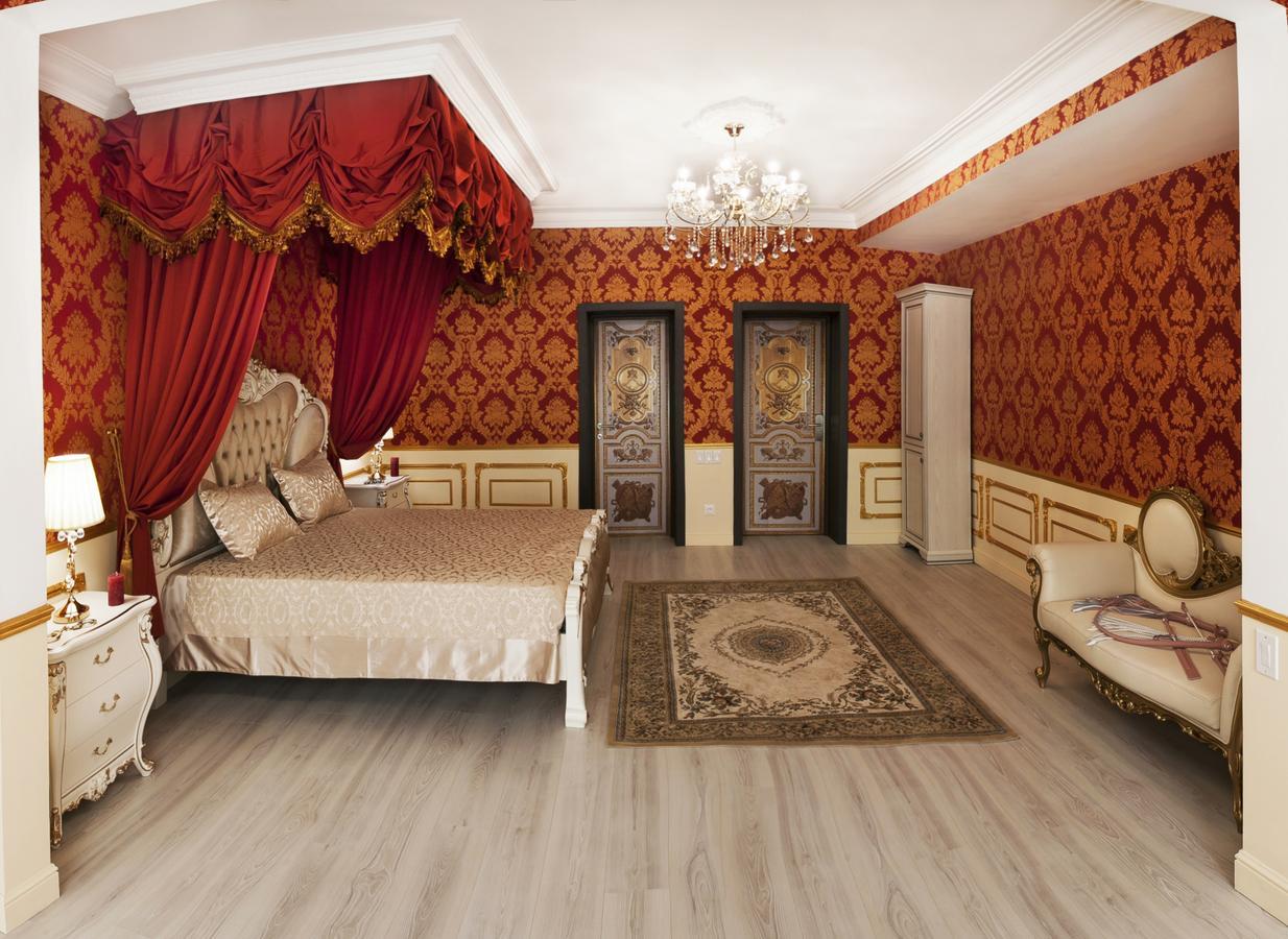 Dating Hotel Cherry Twins (Adults Only) Kijów Zewnętrze zdjęcie