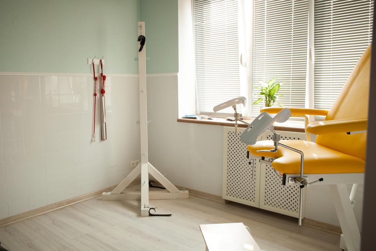 Dating Hotel Cherry Twins (Adults Only) Kijów Zewnętrze zdjęcie