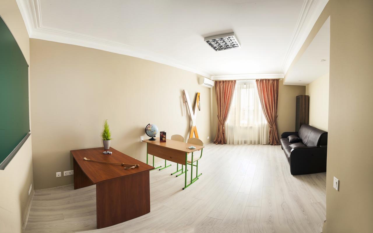 Dating Hotel Cherry Twins (Adults Only) Kijów Zewnętrze zdjęcie