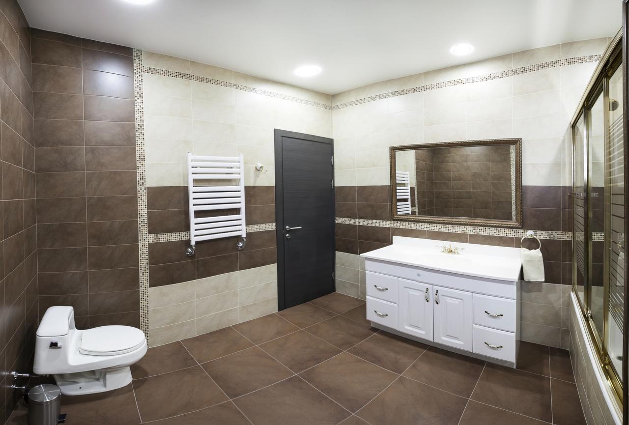 Dating Hotel Cherry Twins (Adults Only) Kijów Zewnętrze zdjęcie